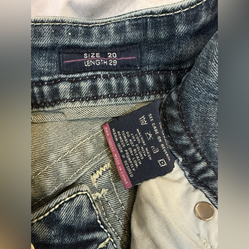 VIGOSS “The Dublin Boyfriend” Distressed  Shorts – Size 20 Jeans cut to shorts - Picture 12 of 16